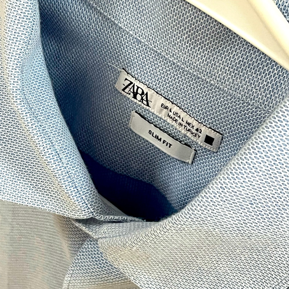 Zara men slim fit shirt, L